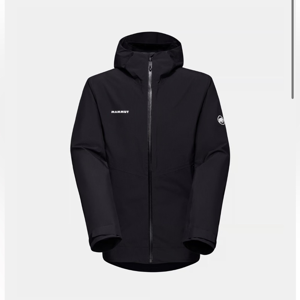 Mammut Black Performance Jacket Weather-Resistant Minimalist Design